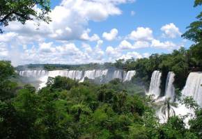 Iguazu kriokliai Argentinoje